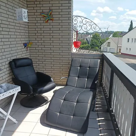 Familienfreundliche Ferienwohnung Vulkaneifel * Lissendorf